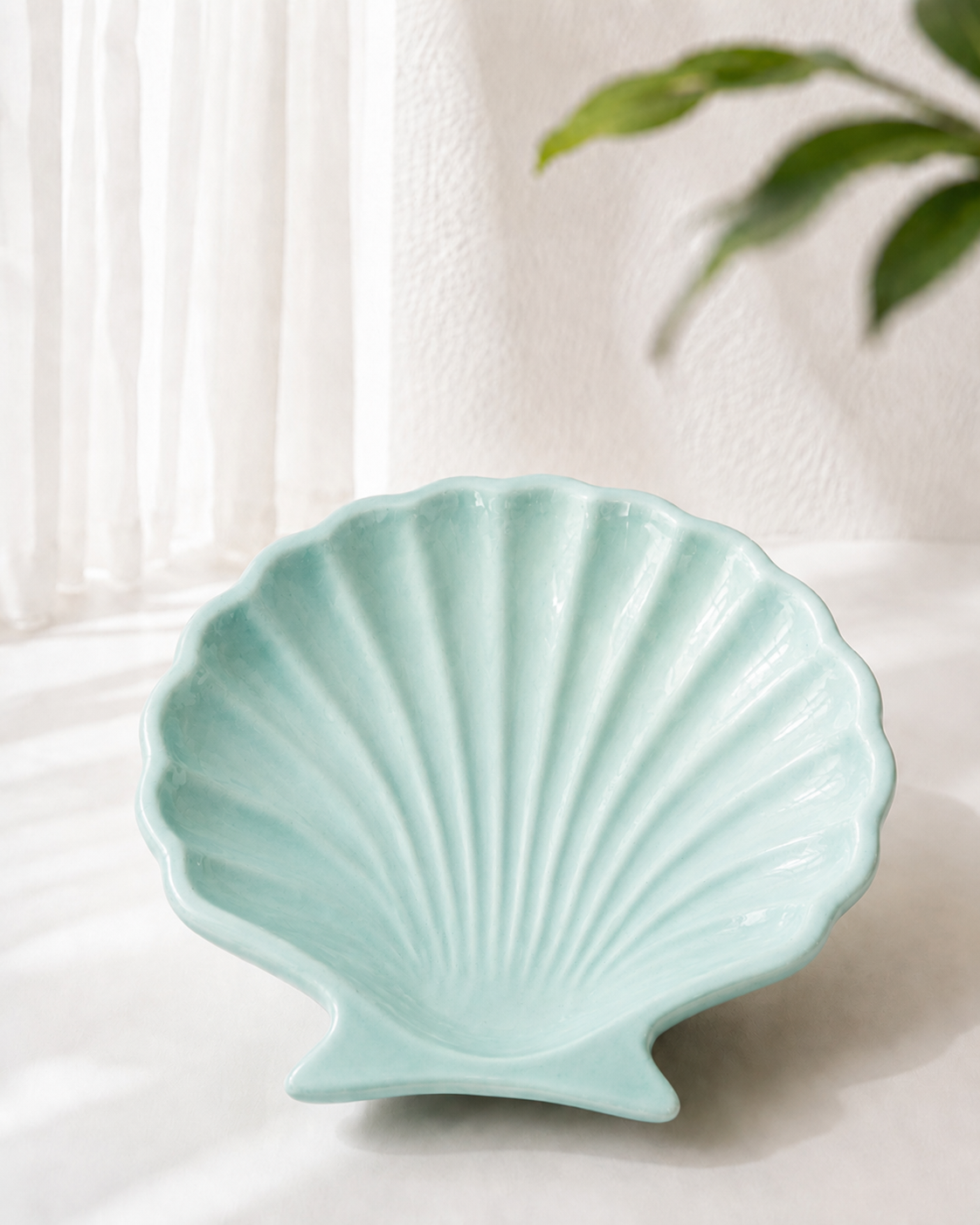 Shell Accessories Plate | صَحْن الإِكْسِسْوَارَات الصَّدَفَة