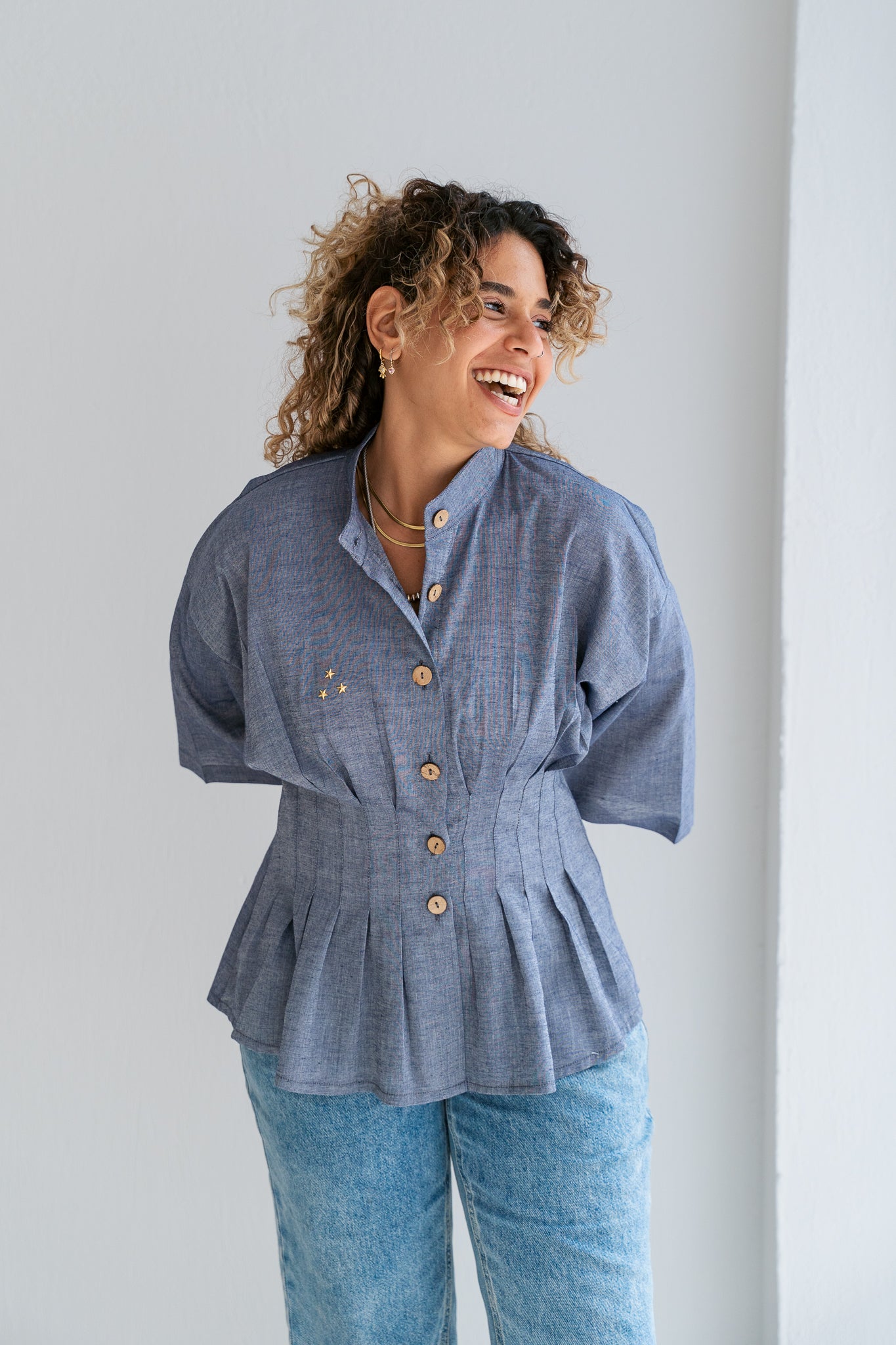 Shams shirt|شَمْس قَمِيص
