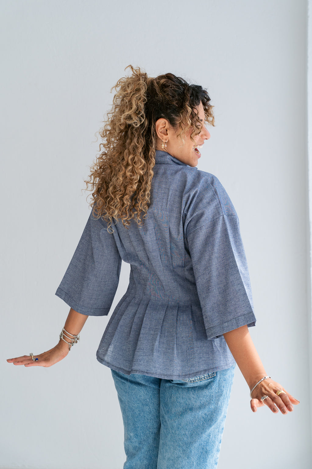 Shams shirt|شَمْس قَمِيص
