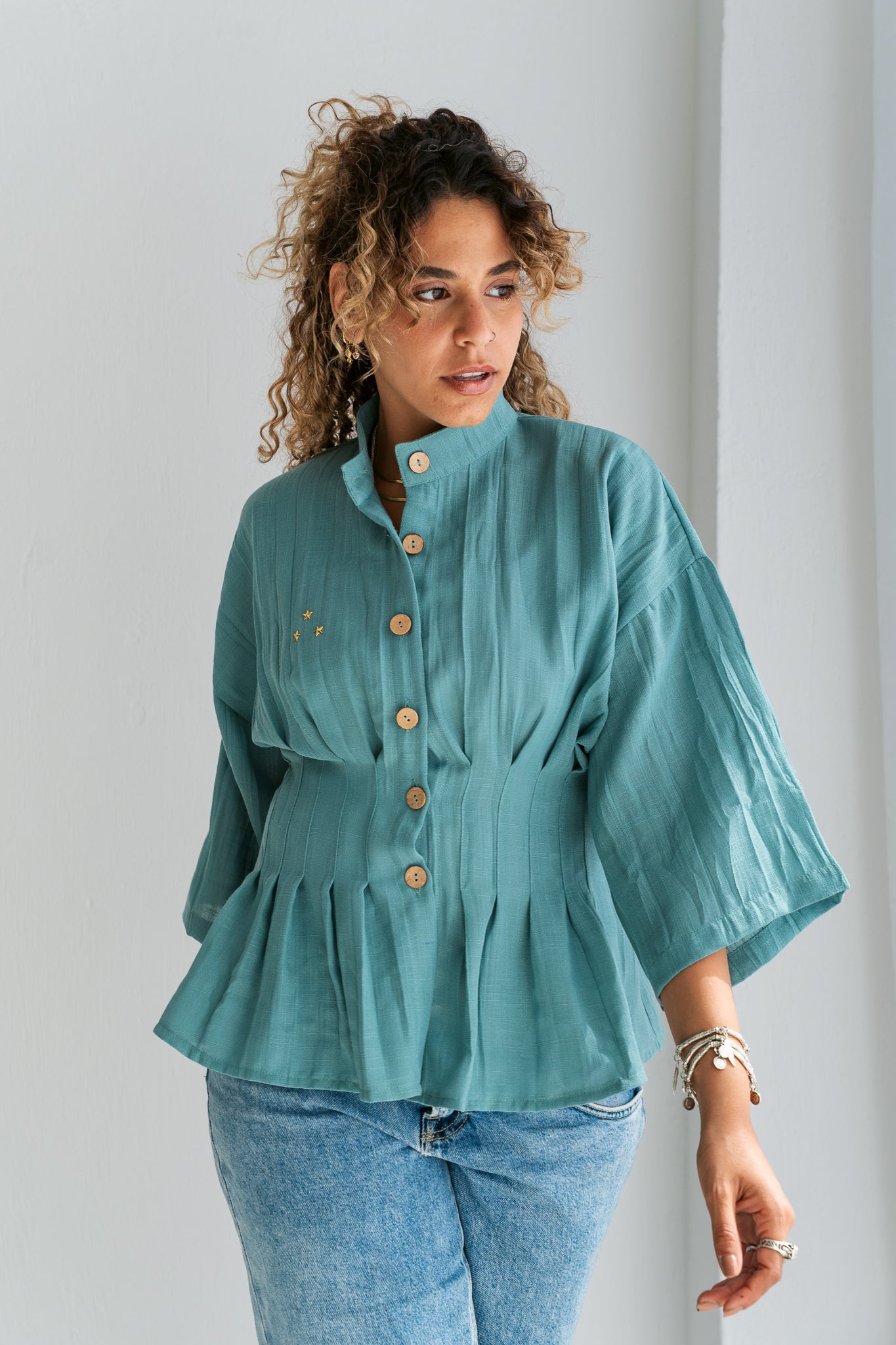 Shams shirt|شَمْس قَمِيص