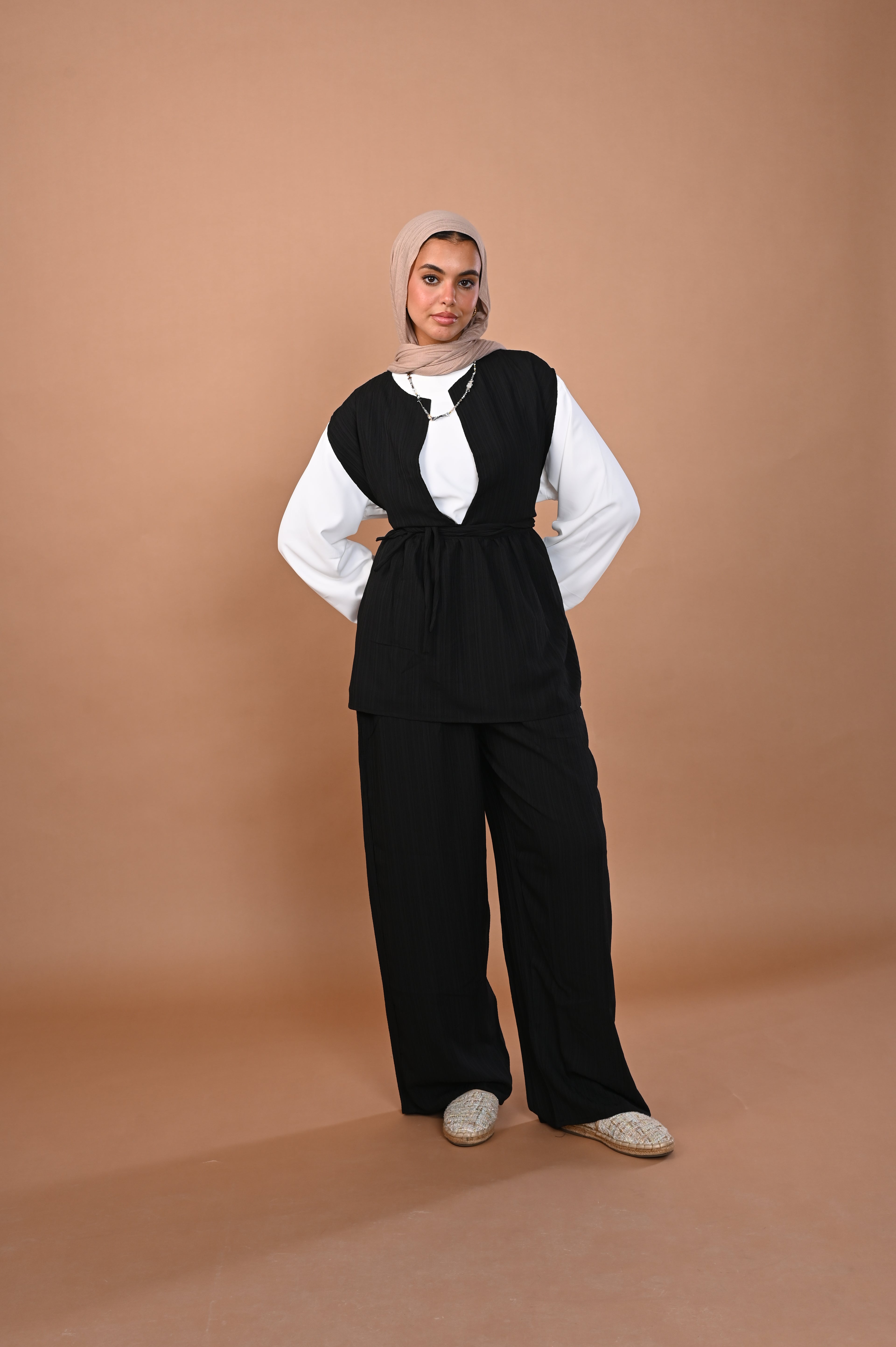 Qamar Pants|قَمَر بَنطَلون
