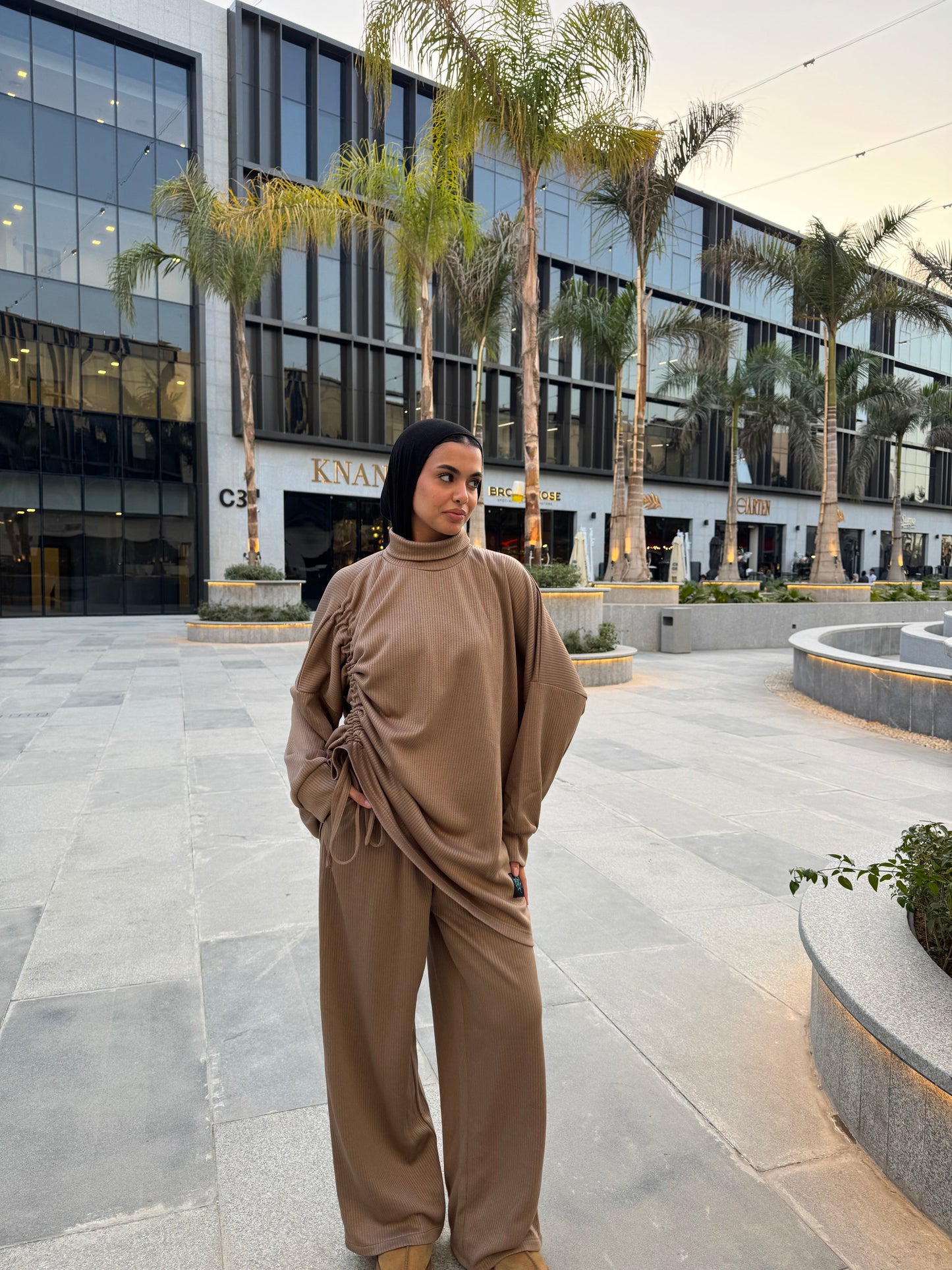 Qamreen Blouse |قَمَرَيْن بِلوزَةٌ