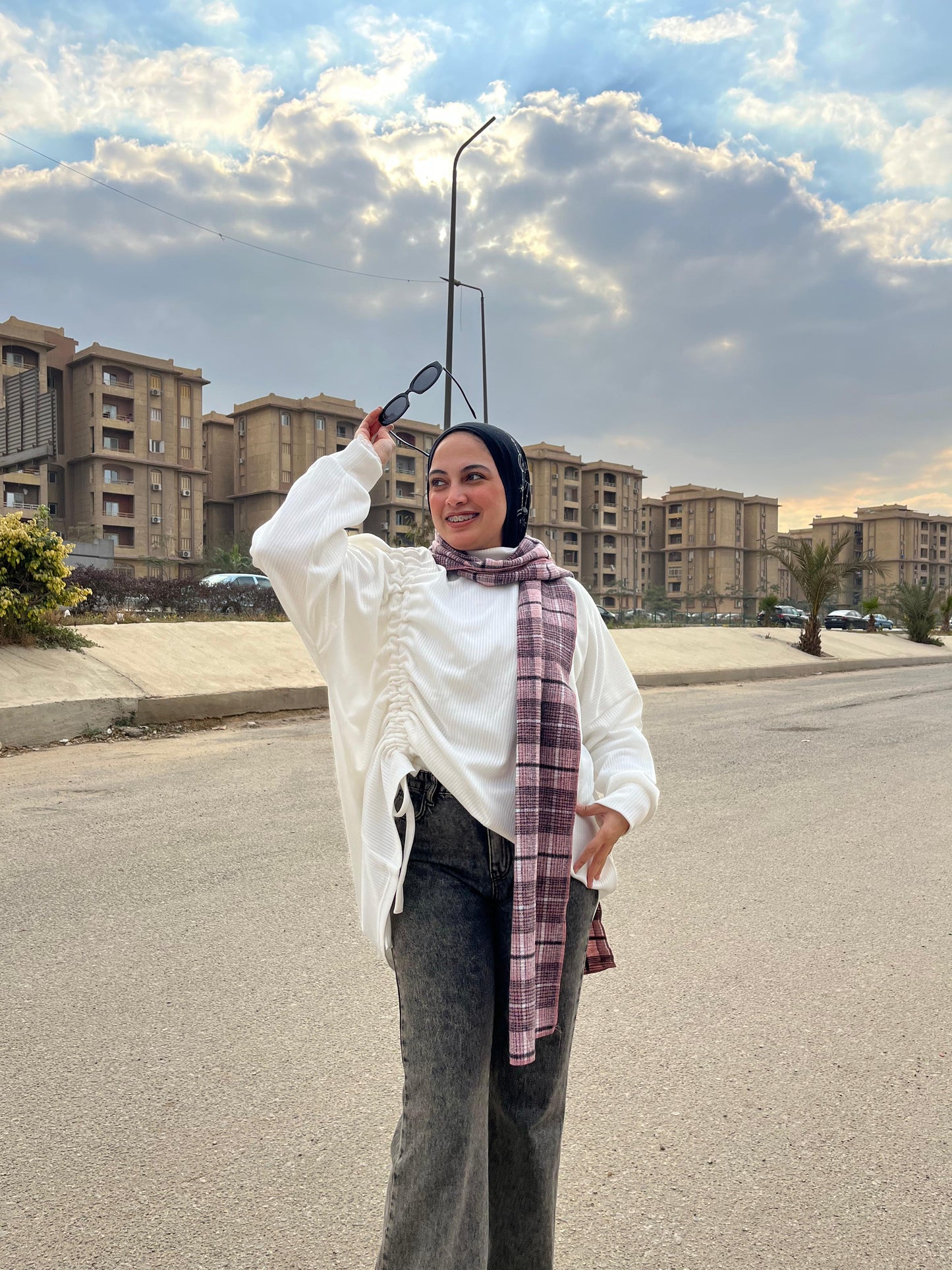 Qamreen Blouse |قَمَرَيْن بِلوزَةٌ