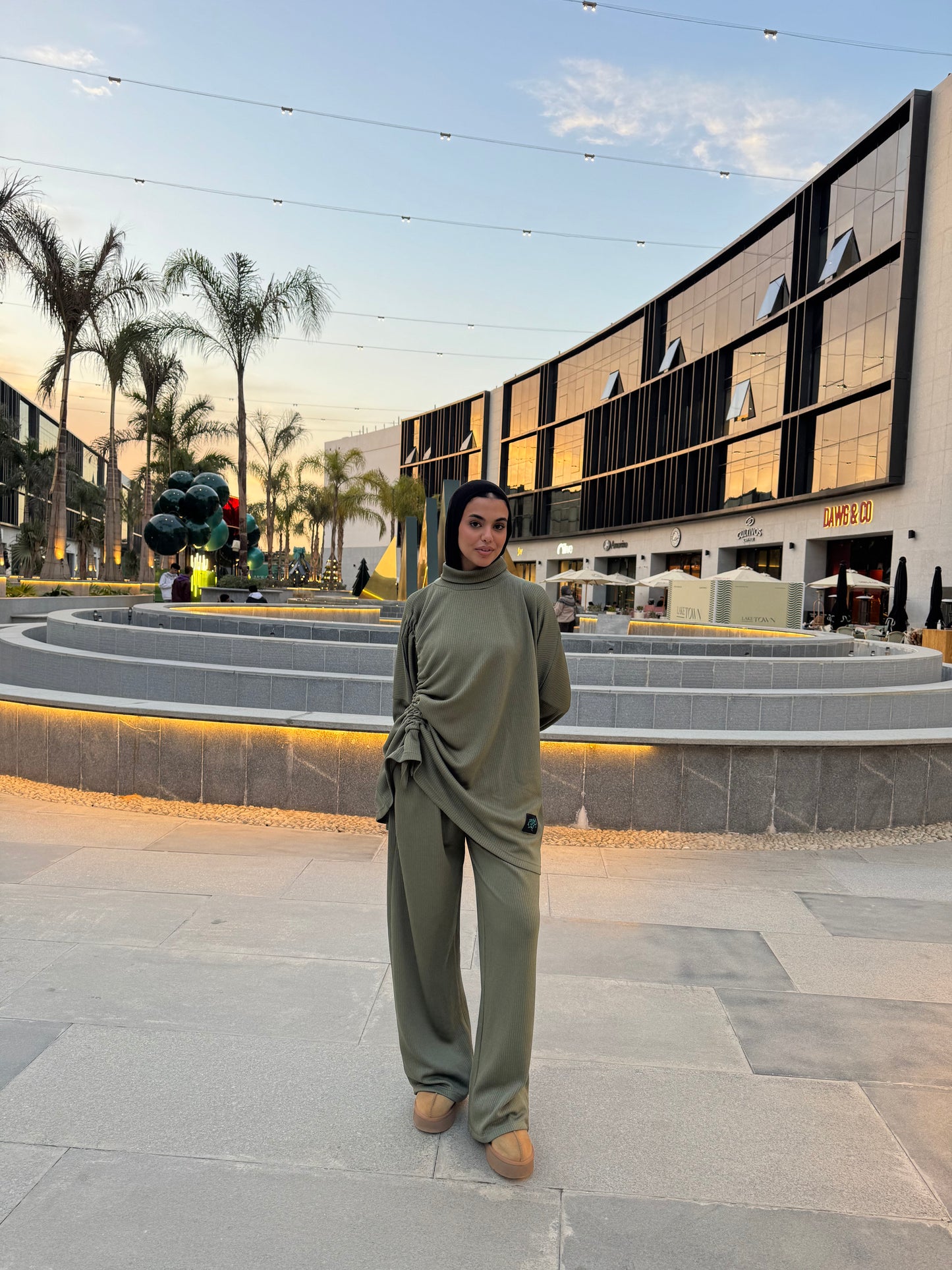 Qamreen Blouse |قَمَرَيْن بِلوزَةٌ